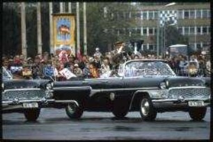 Berlin, NVA-Parade, 7. Oktober 1989