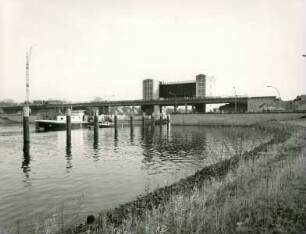 Schleuse der Staustufe Geesthacht, 1964-1965