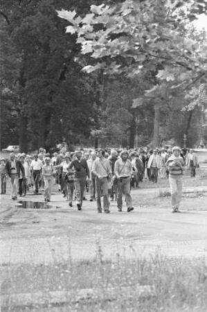Naturkundlicher Waldspaziergang mit Bürgermeister Walther Wäldele