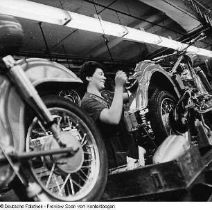 MZ - Zschopau (VEB Motorradwerk Zschopau?)