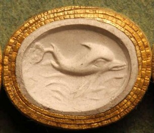 Delphin (Daktyliothek, Zweites Historisches Tausend)