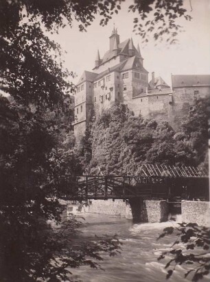 Kriebstein, ehemalige gedeckte Brücke über die Zschopau. Blick zur Burg