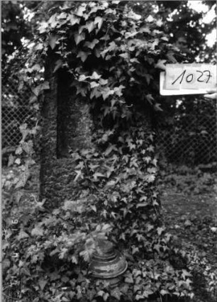 Grabstein 1027