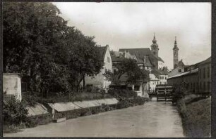 Österreich, Steyr. Stadtansicht über den Wehrgraben