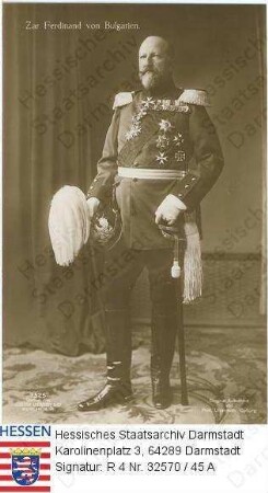 Ferdinand I. Zar v. Bulgarien (1861-1948) / Porträt in Uniform mit Orden, in Raumkulisse stehend, Ganzfigur