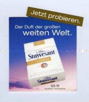 Werbeschild mit Werbeaufdruck für "Peter Stuyvesant"-Zigaretten