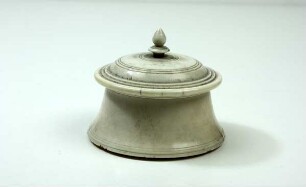 Dose mit Deckel