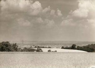 Elbtallandschaft. Blick von Höhe 216,5 m nördlich von Kleinschönberg, nordöstlich von Wilsdruff, ins Elbtal