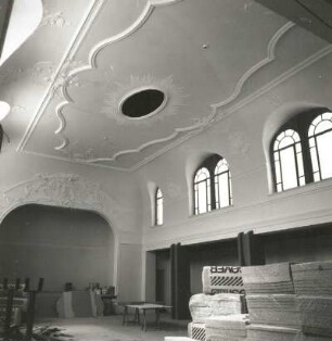 Cossebaude-Niederwartha, Weistropper Straße 2. Gasthof Niederwartha (1898/1899). Ballsaal