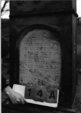Grabstein 14A