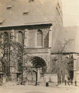 Freiberger Dom : Freiberg. Dom Unser Lieben Frauen mit Goldener Pforte (vor Errichtung des Schutzvorbaus)