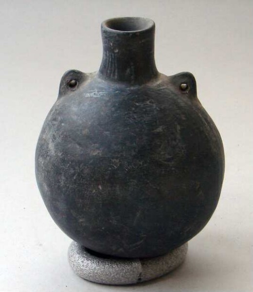 Clay vessel