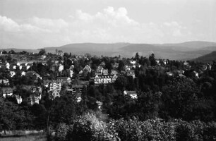 Baden-Baden: Bergschloss, von gegenüberliegender Höhe (Forsthaus)