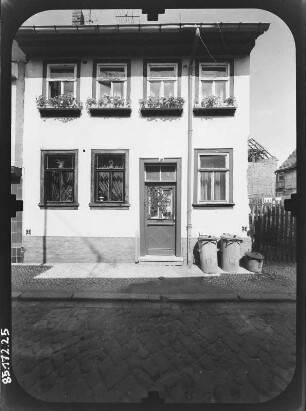 Erfurt-Altstadt, Glockenquergasse 19. Wohnhaus. Straßenfront