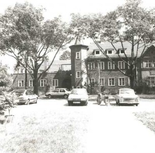 Cottbus, Hans-Sachs-Straße 27. Gemeindehaus mit Pfarrhausanbau (um 1920/1930)