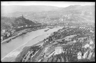 Aussig. Blick vom Schreckenstein über die Elbe auf Ferdinandshöhe und Altstadt