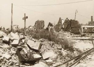 Düren. Grab in der Innenstadt 1946