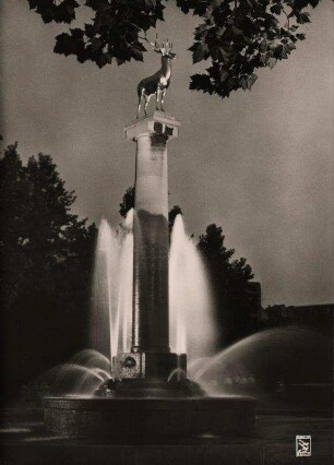 Berlin-Schöneberg Stadtpark. Hirschbrunnen