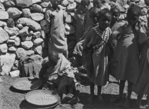 Kinder : Eine Gruppe Kinder in Afelba