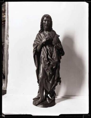 evangelische Stadtkirche; Plastik vom Hochaltar, Johannes der Täufer nach der Restaurierung