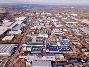 Ahrensburg: Luftbild des Gewerbegebiets Beimoor mit Blick in Richtung Delingsdorf