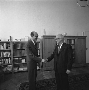 Besuch des Konsuls Dr. Salum Flechar aus Paraguay beim Bundesgerichtshof.