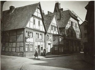Blick in die Krumme Straße in Richtung Bruchstraße und Grabbehaus. Sammlung Pecher