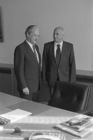 Amtsantritt des neuen Rektors der Universität Karlsruhe Prof. Dr. Heinz Kunle