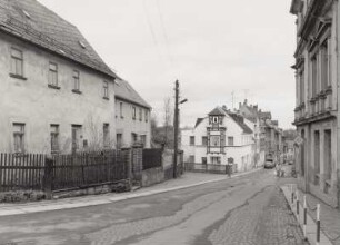 Netzschkau, Wohnhäuser : Netzschkau. Wohnhäuser, Straße der Einheit 18/14. Straßenansicht