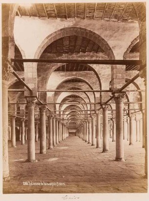 205. Intérieur de la mosquée Amrou
