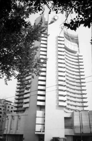 Bukarest: Hotel Intrcontinental vom Boulevard Nicolai Balcescu