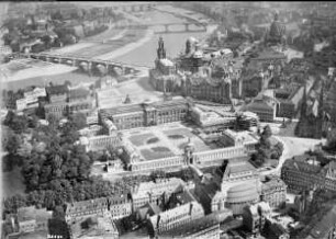 Dresden, Zwinger, Frauenkirche