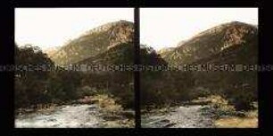 Gebirgs- und Flusslandschaft bei Herkulesbad