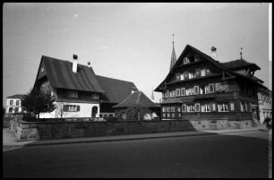 Hard: Haus mit Turm