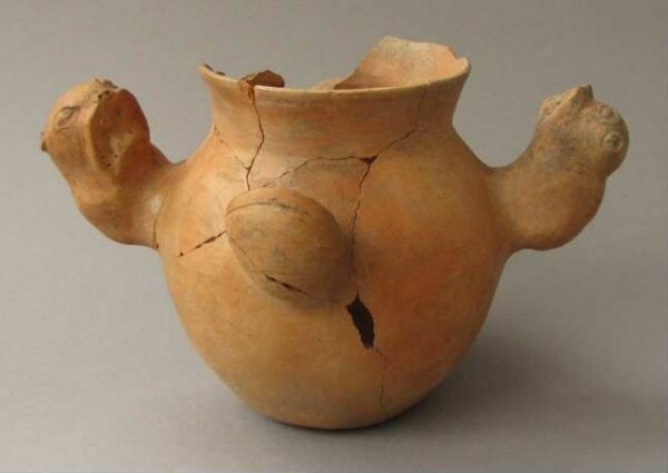 Clay vessel