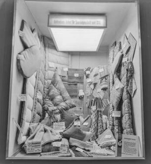 Hebers Schaufenster : Bautzen. Bettenhaus Heber, Wendische Straße 9. Schaufenster