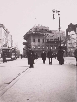 Dresden, Postplatz, Blick auf das Wohn- und Geschäftshaus C. Robert Kunde, Wallstraße 1, das abgebrochen wird