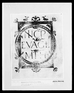 Evangiles / IV Evangelia / Evangiles d'Hildegarde — Beginn des Matthäusevangeliums, Folio fol. 26 r