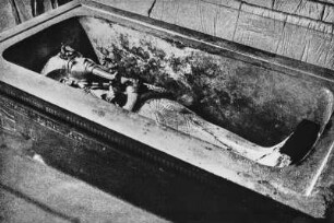 Sarkophag des Tutanchamun (HAPAG-Mittelmeerfahrt der Oceana Leonhardt 1929)