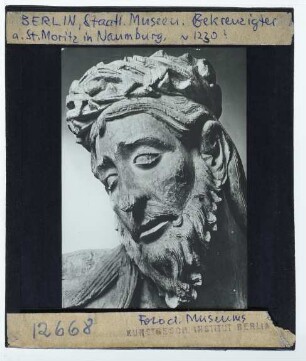 unbekannt (13. Jh.), Christus einer Kreuzigungsgruppe aus der Naumburger Moritzkirche (Berlin BM 7090) : Detail: Kopf