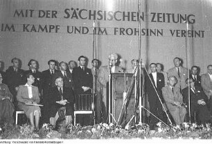 Dresden, 2. Pressefest der Sächsischen Zeitung (SZ) mit Hermann Matern und Carl Bobach, August 1955