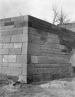 Engelbergtunnel, km 581,940 - 582,260 Stützmauer