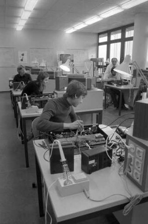 Technisches Ausbildungszentrum der Handwerkskammer Karlsruhe TAZ in der Hertzstraße 177
