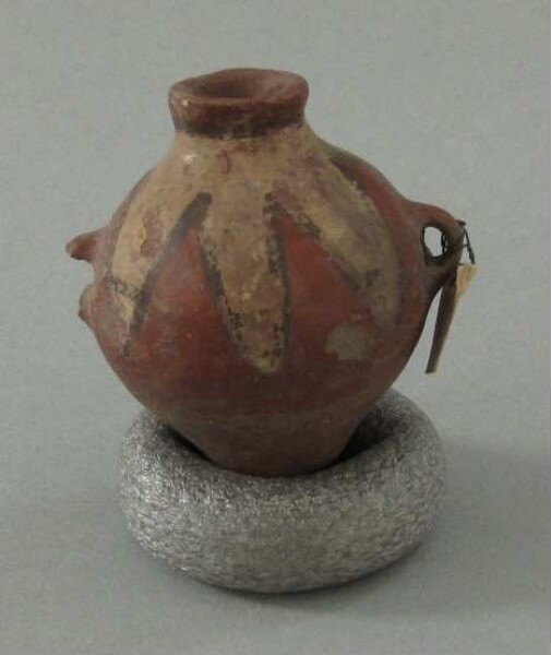 Clay vessel