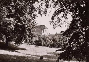 Leutewitz, Rittergut, Blick vom Park zum Gutshof