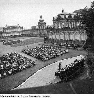 Kreuzchor im Zwinger