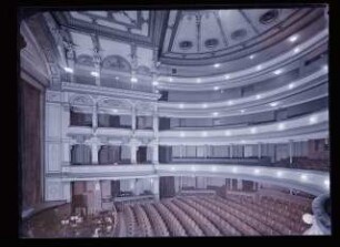 Opernhaus, Breslau: Ansicht Bühne, Zuschauerraum und Logen (Negativ zu Inv. Nr. TBS 073,15)