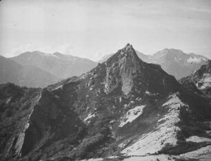 Mount Eboshi (Eboshi-dake) (2628m) im Hidagebirge : Blick zum Gipfel