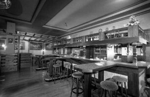Neueröffnung des Restaurants "Flughafen-Casino" in der Erzbergerstraße 113 nach Neugestaltung des Haupt-Gastraums und der Bar