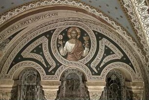 Ostwand: Christus mit Kelch und Hostie
